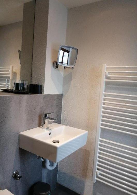 Landhaus Lindner Appartements Fügen Esterno foto
